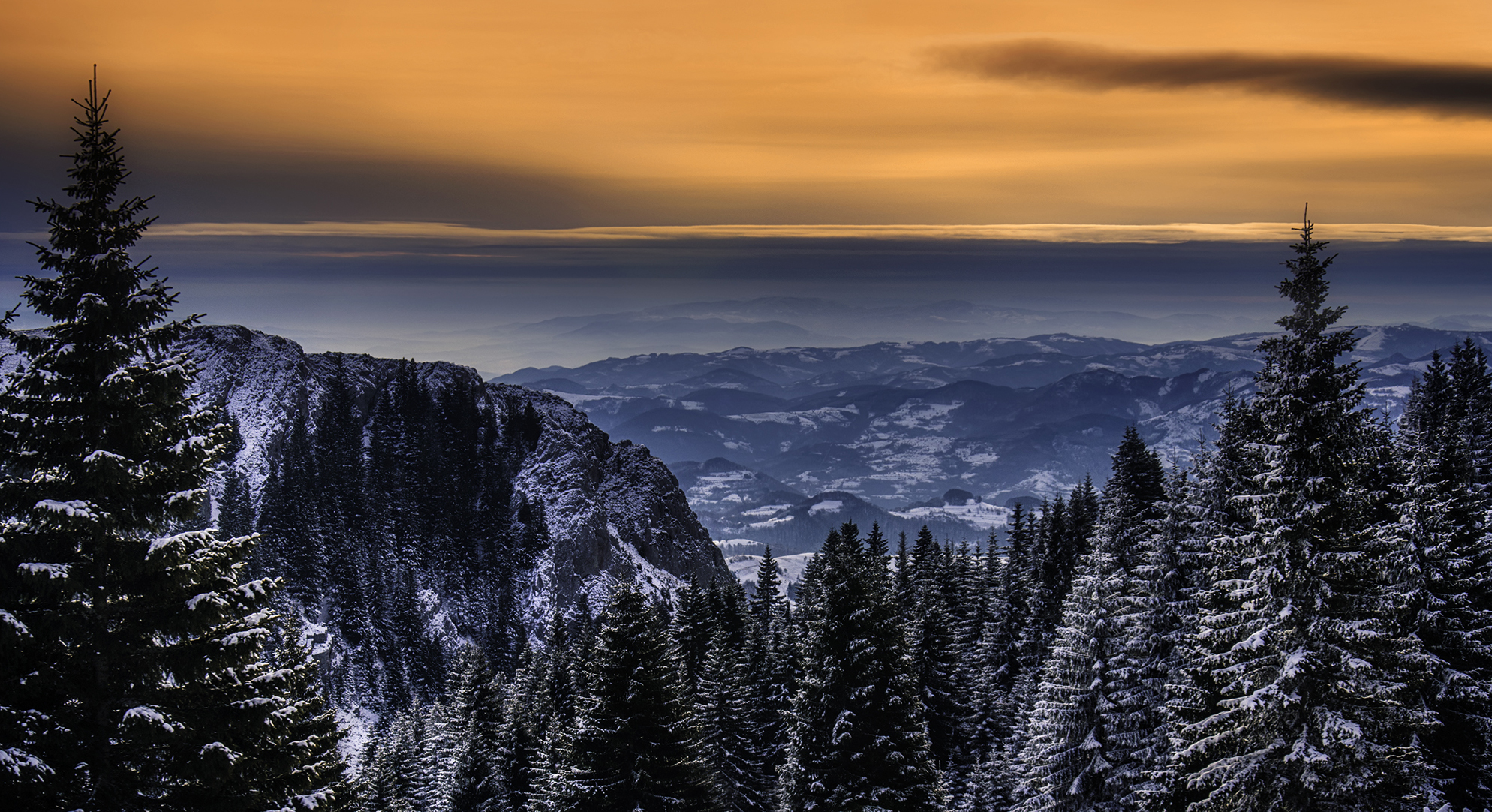 Ski centar Kopaonik — zalazak sunca nad ski stazama, destinacija ski kampa Besna Kobila